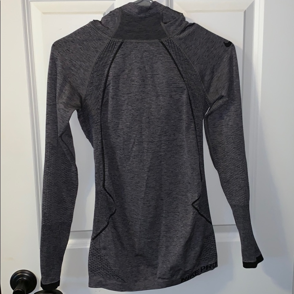 Nike Pro hooded long sleeve